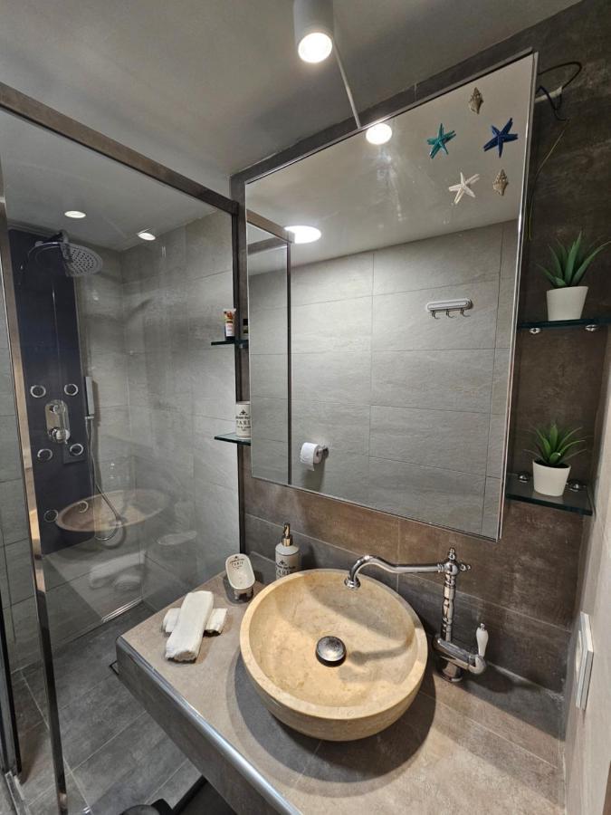 Athens Timeless Escape Apartment ภายนอก รูปภาพ